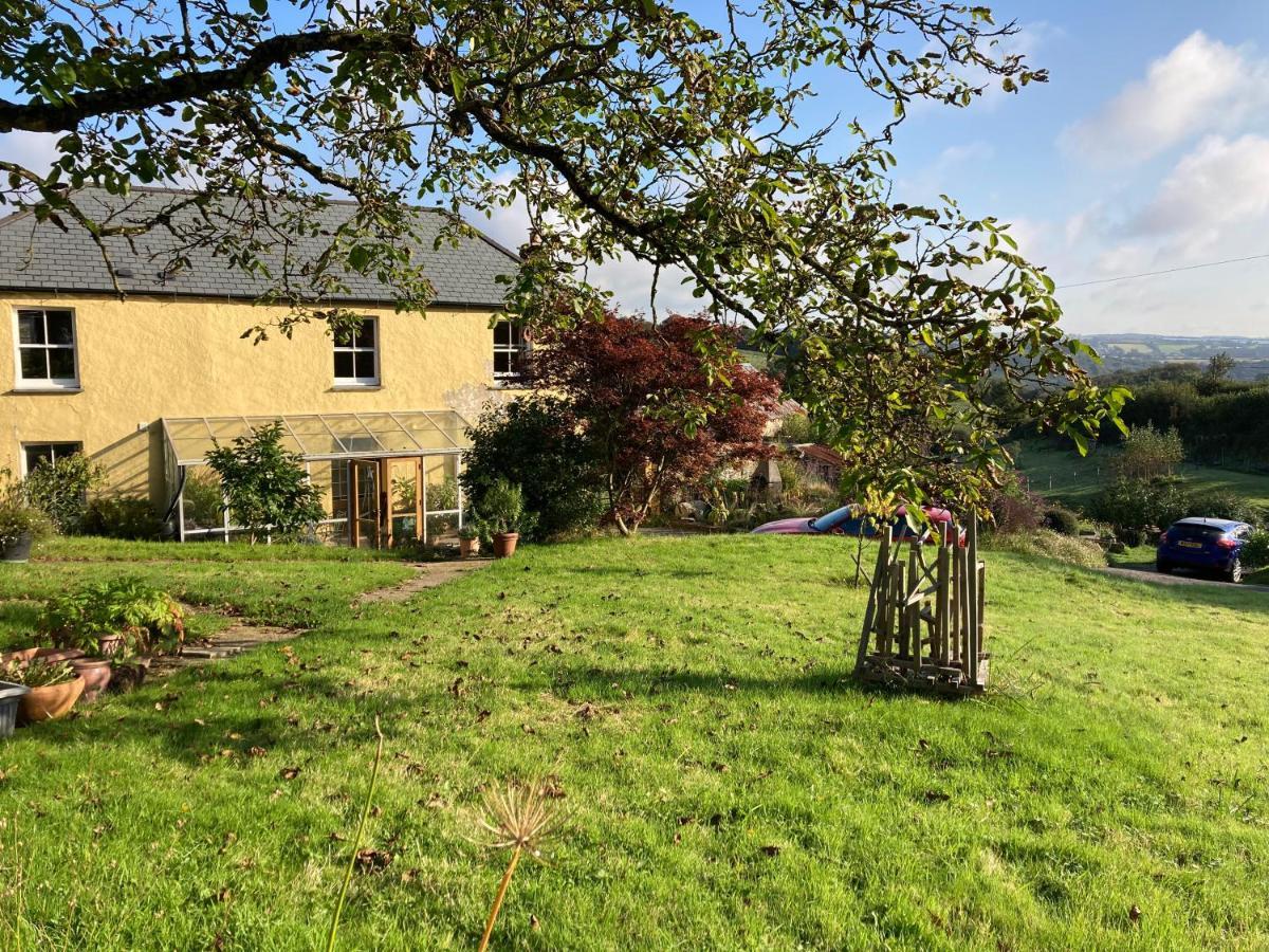 Frizenham Farmhouse Little Torrington Zewnętrze zdjęcie